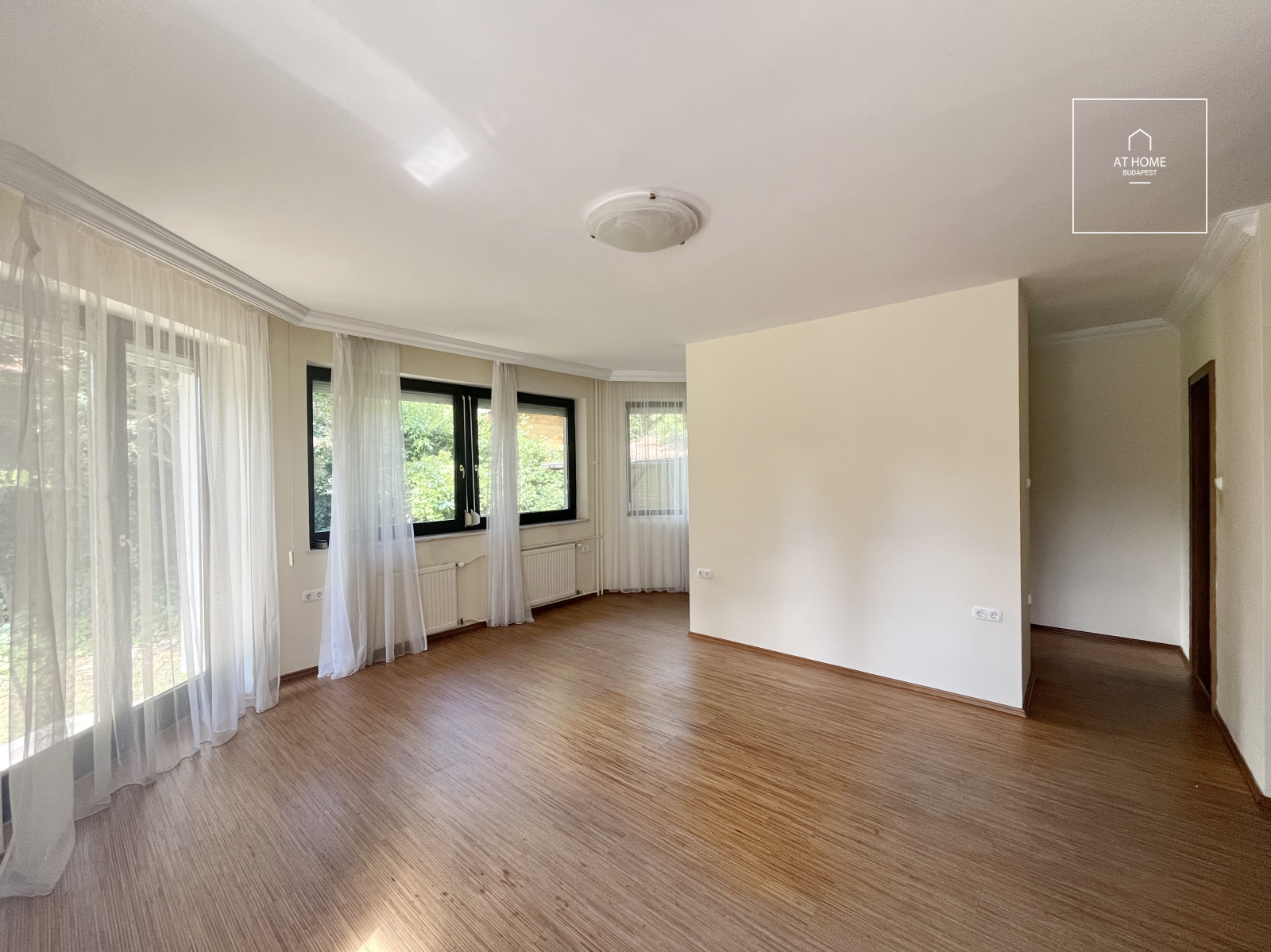 Wonderful detached house for rent  II/A. district, Széphalom
