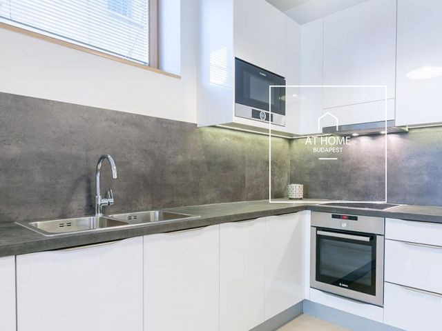 Exclusive 82 sqm two-bedroom apartment in District I