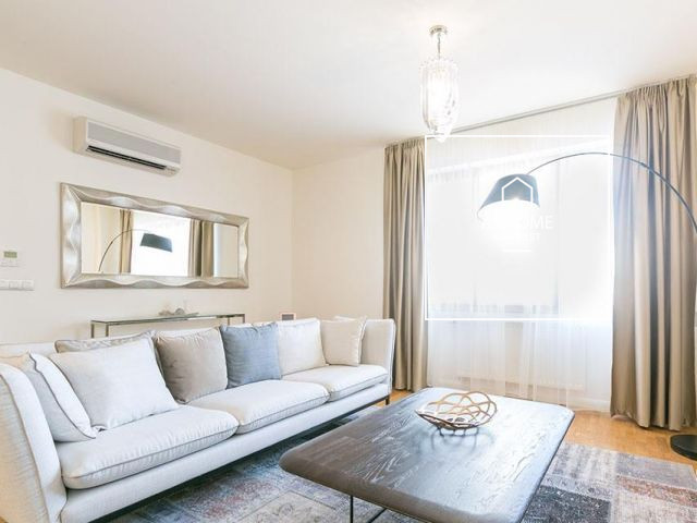 Exclusive 82 sqm two-bedroom apartment in District I