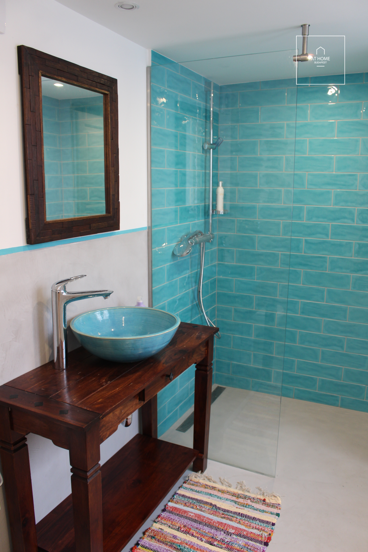 A premium renovated duplex apartment is for rent in Budapest, District V, Lipótváros