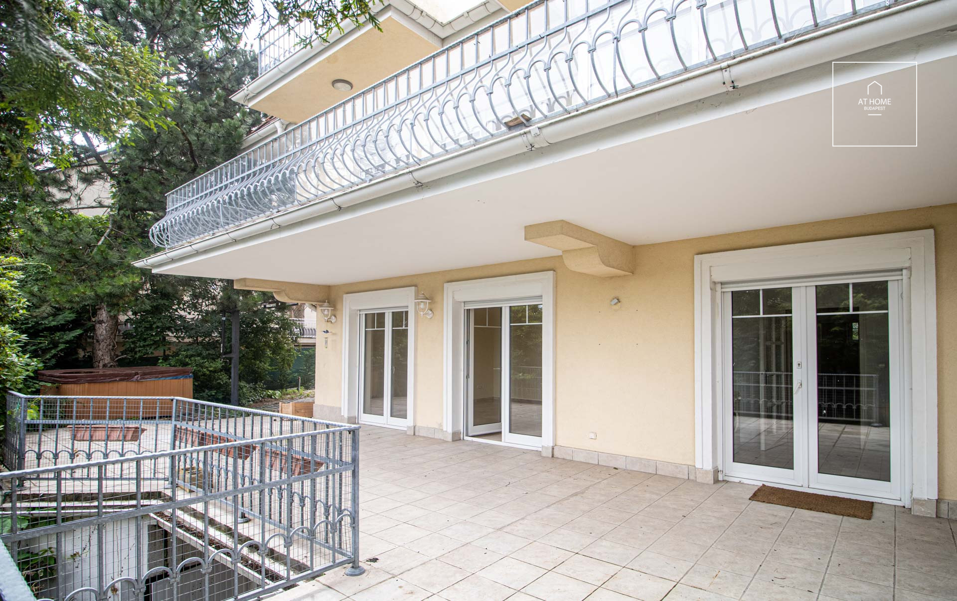 Exclusive semi-detached house for rent Budapest XII. district, Istenhegy