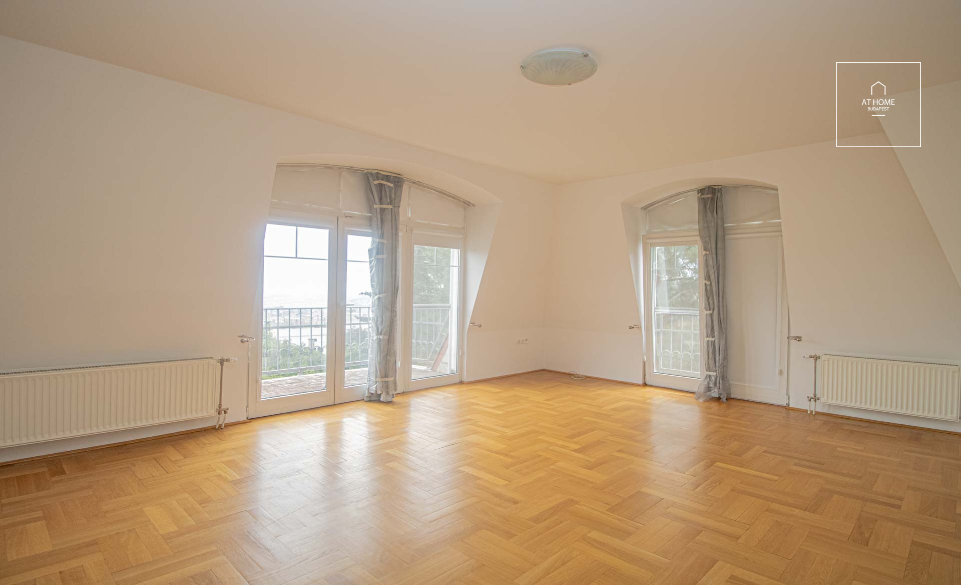 Exclusive semi-detached house for rent Budapest XII. district, Istenhegy