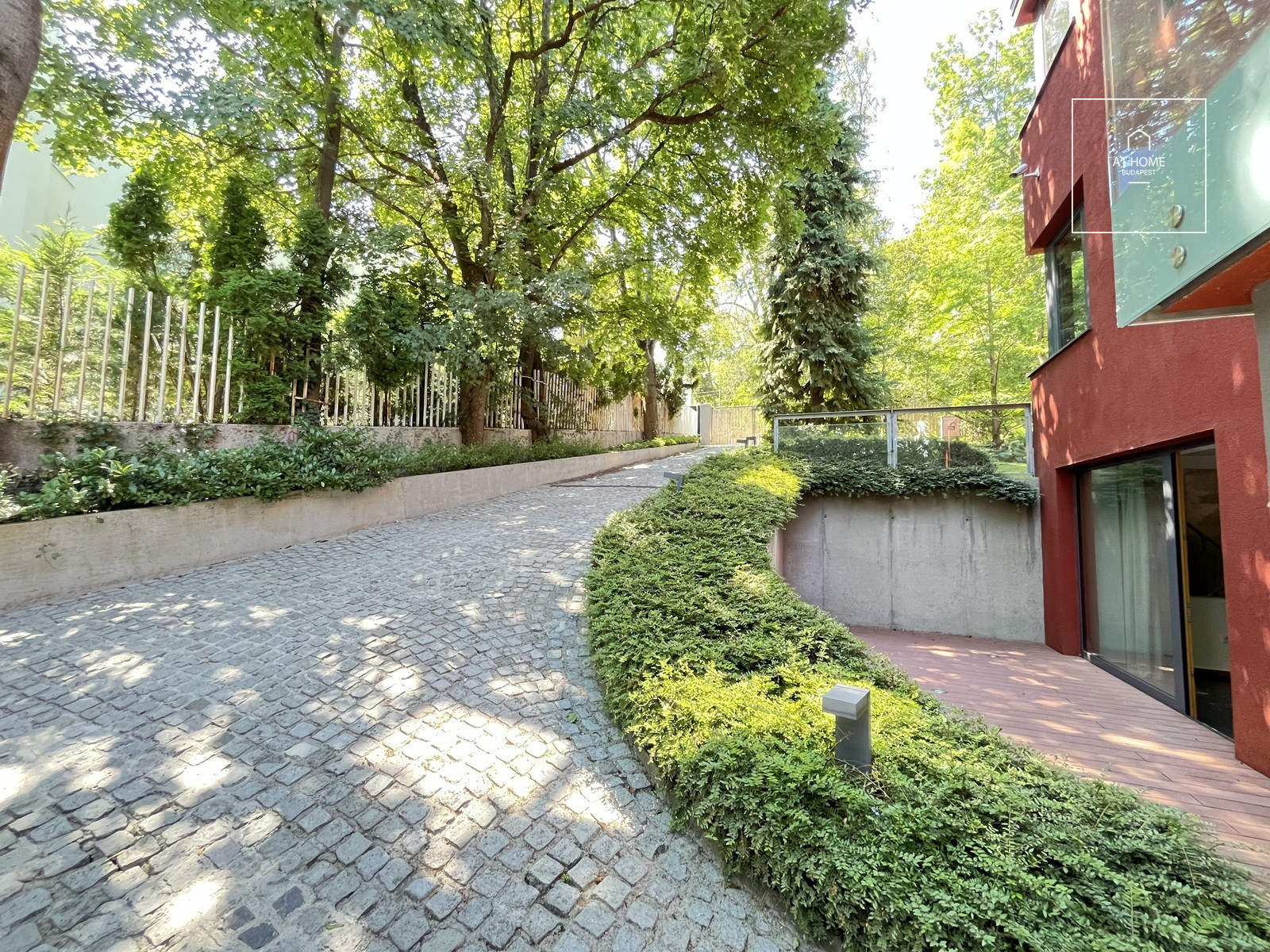 Sunny detached house for rent Budapest XII. district, Istenhegy