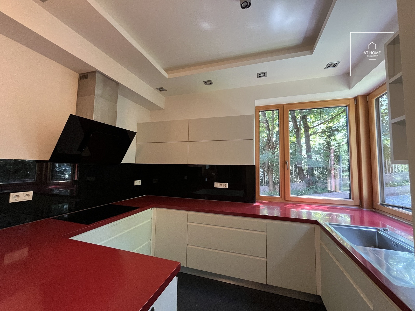 Sunny detached house for rent Budapest XII. district, Istenhegy