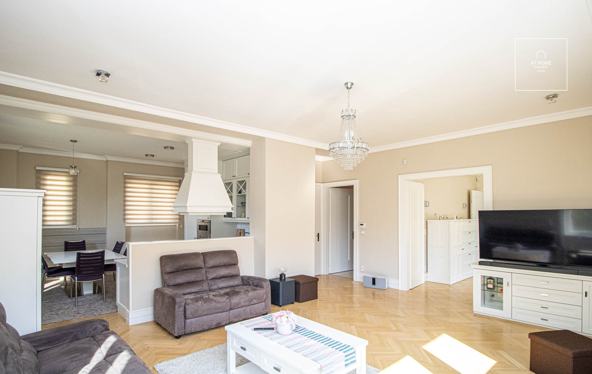 Premium two-storey, 6-bedroom villa with terrace in Budapest’s 2nd district, Rózsadomb
