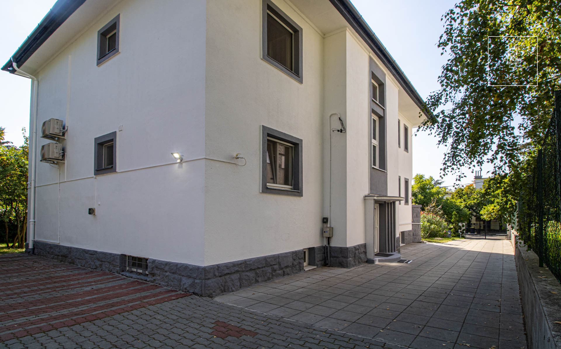 Premium two-storey, 6-bedroom villa with terrace in Budapest’s 2nd district, Rózsadomb