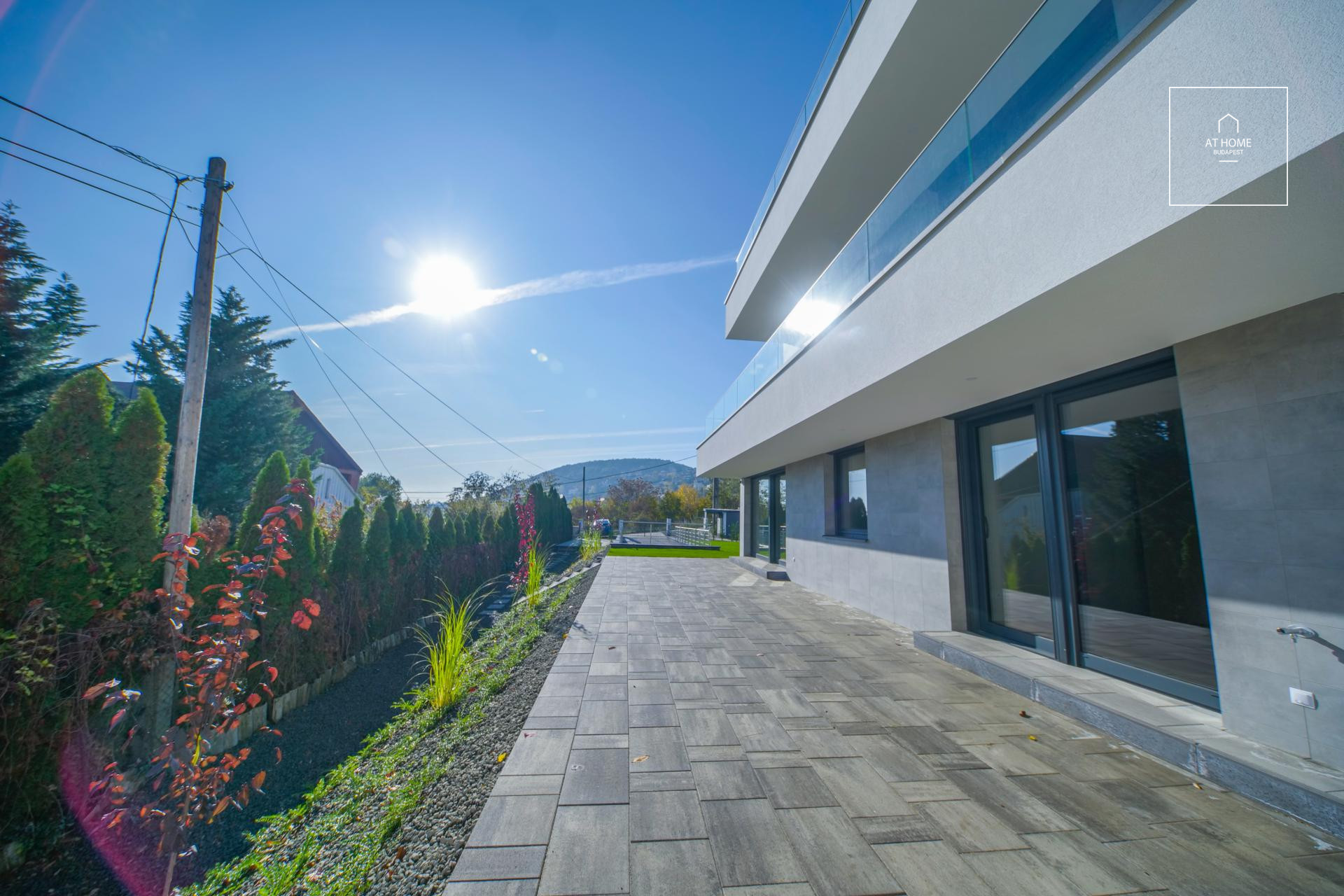 Newly built 3-bedroom apartment with garden for rent in Budapest III. district
