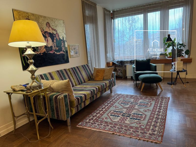 120 sqm apartment in a residential park with terrace and parking in District II