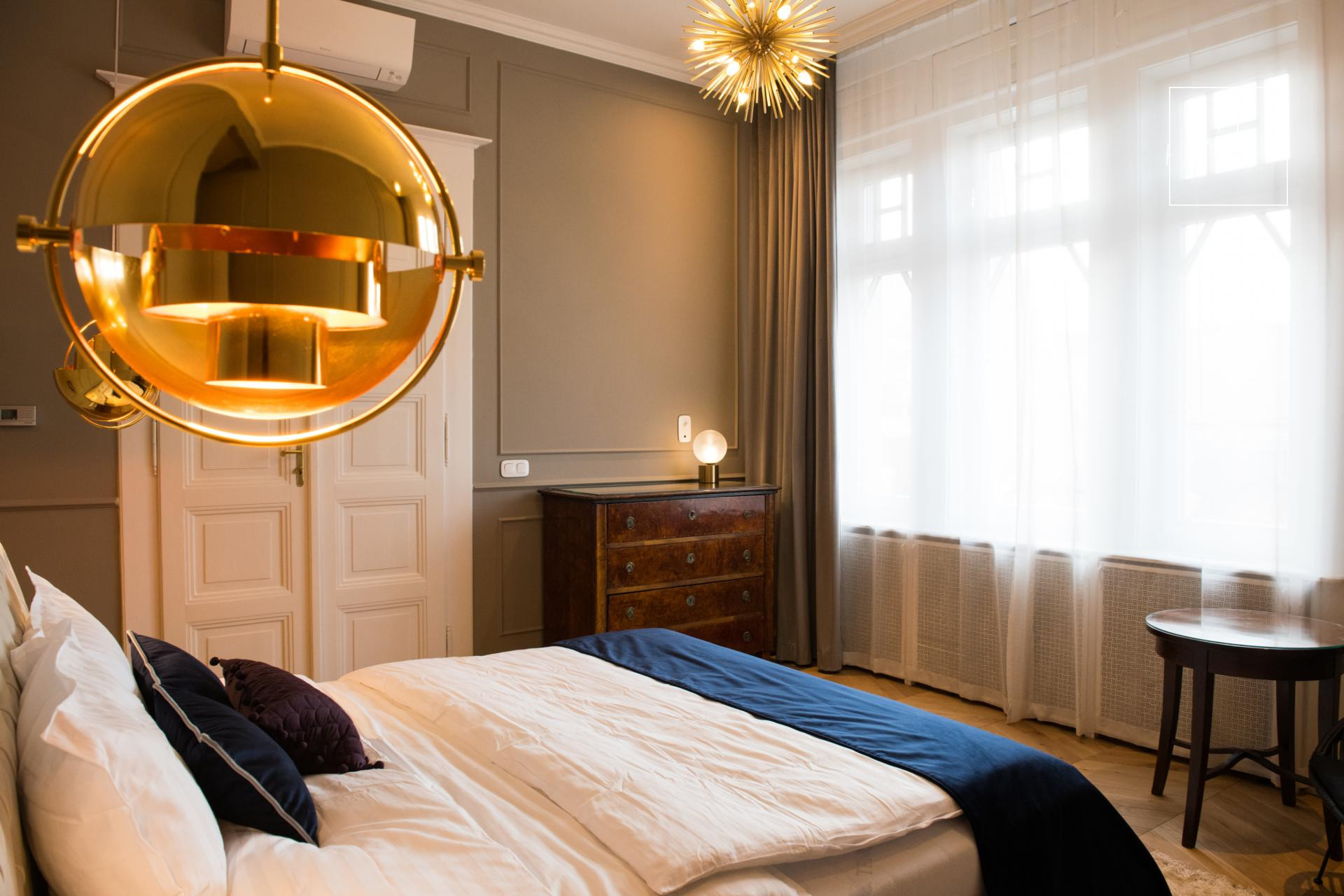 160 sqm luxury apartment with 3 bedrooms in Budapest’s Palace District