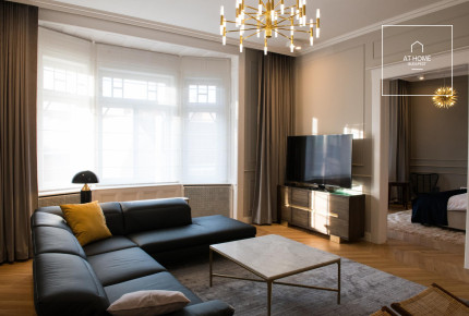 160 sqm luxury apartment with 3 bedrooms in Budapest’s Palace District