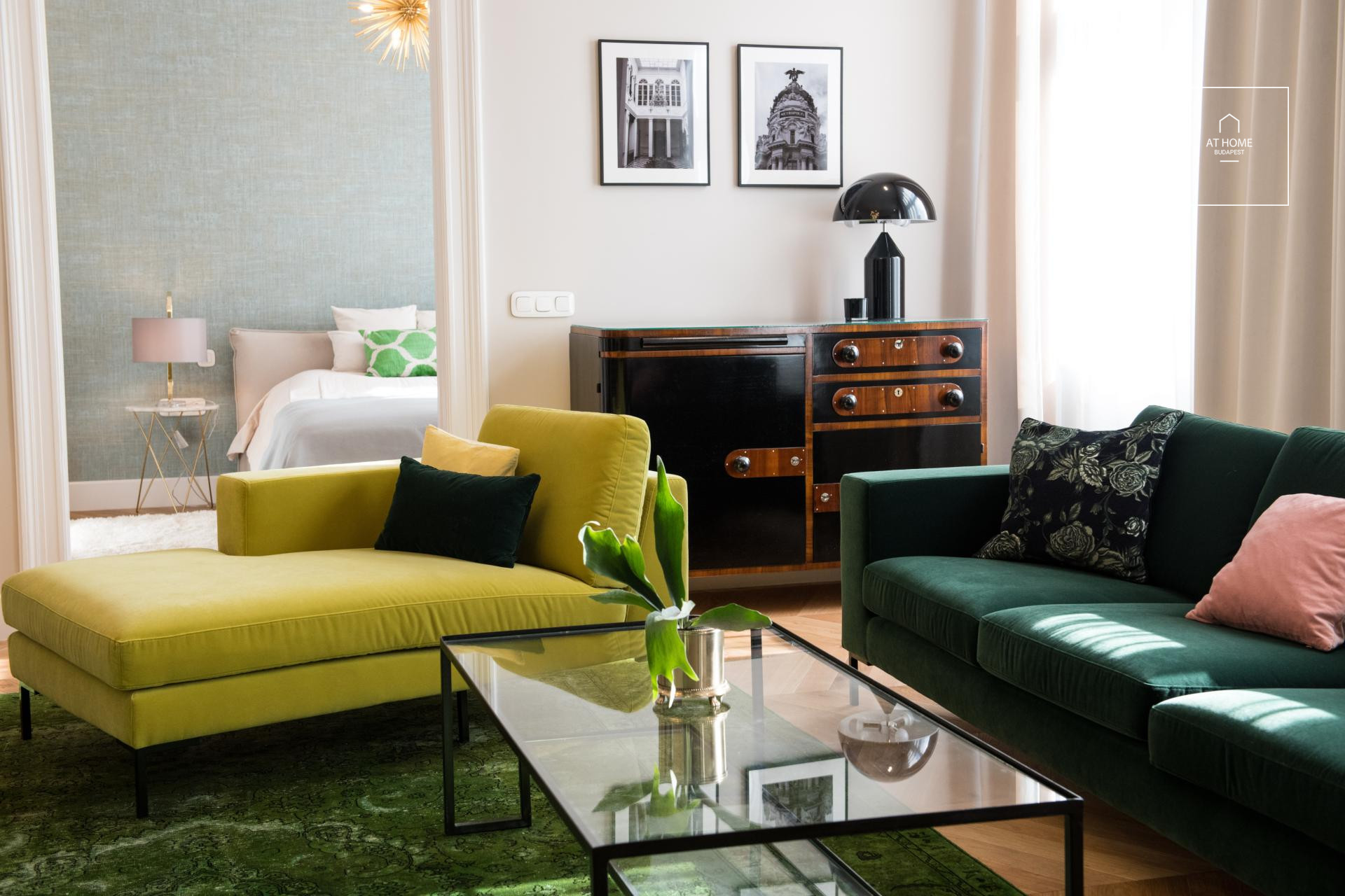 162 sqm apartment with 2 bedrooms in Budapest’s 6th district, in the city center