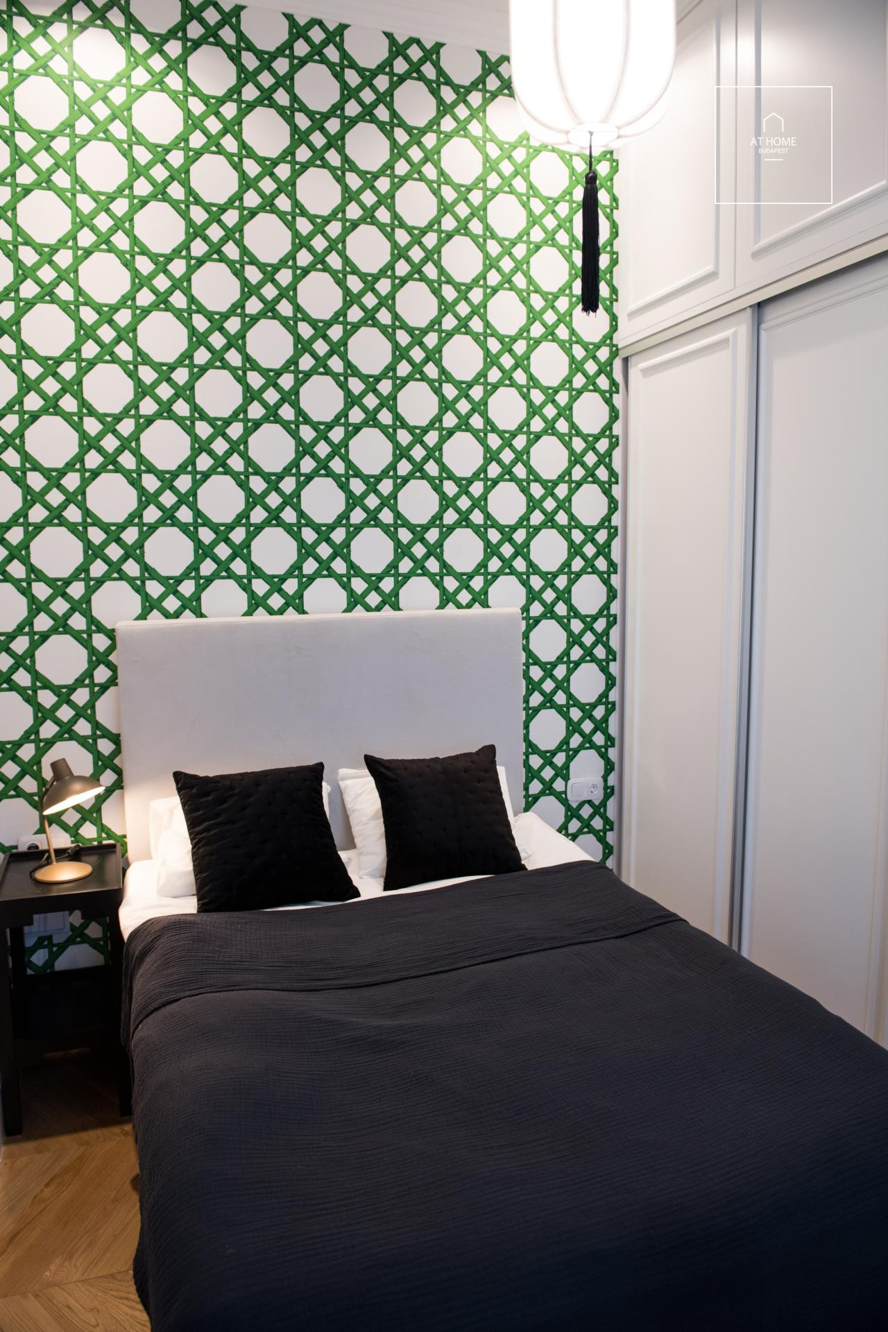 162 sqm apartment with 2 bedrooms in Budapest’s 6th district, in the city center