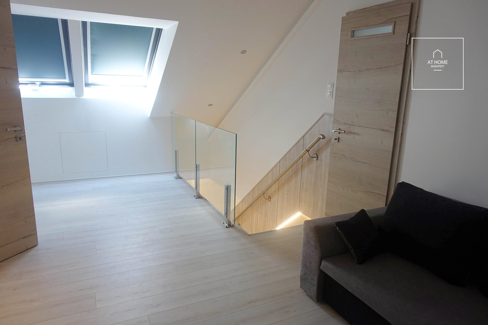 Interior two-storey apartment for rent Budapest, II. district Szépilona
