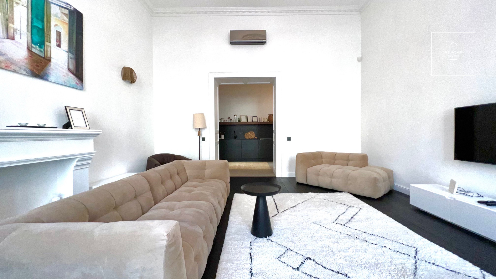 Exclusive apartment for rent Budapest VI. district, Terézváros