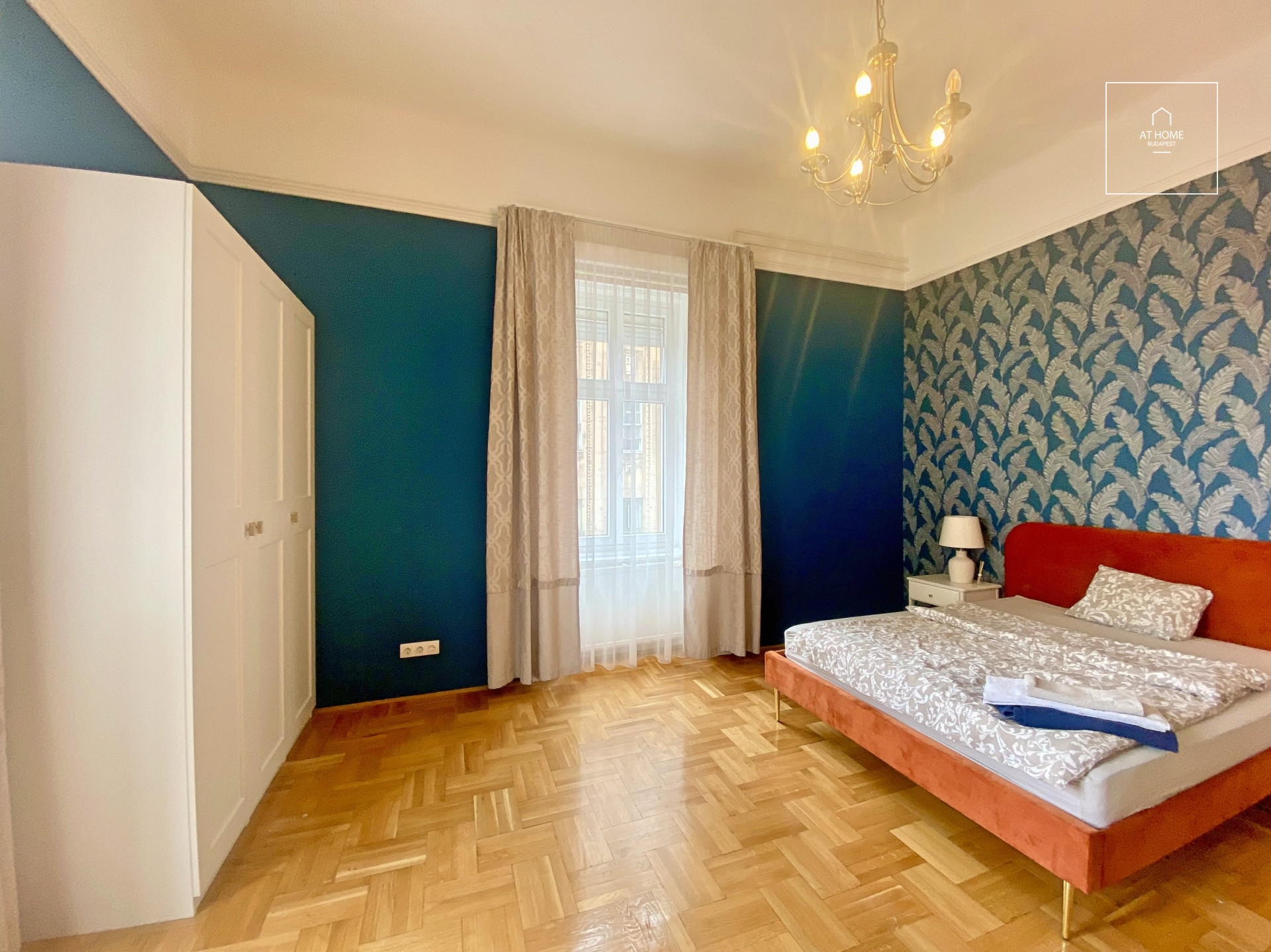 Sunny 105 m² two-bedroom apartment with Danube view for sale in Víziváros, Budapest.