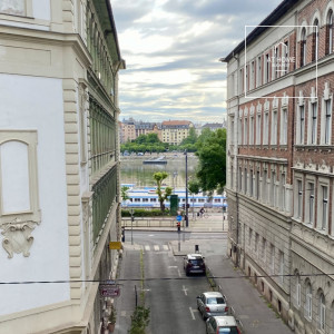 Sunny 105 m² two-bedroom apartment with Danube view for sale in Víziváros, Budapest.
