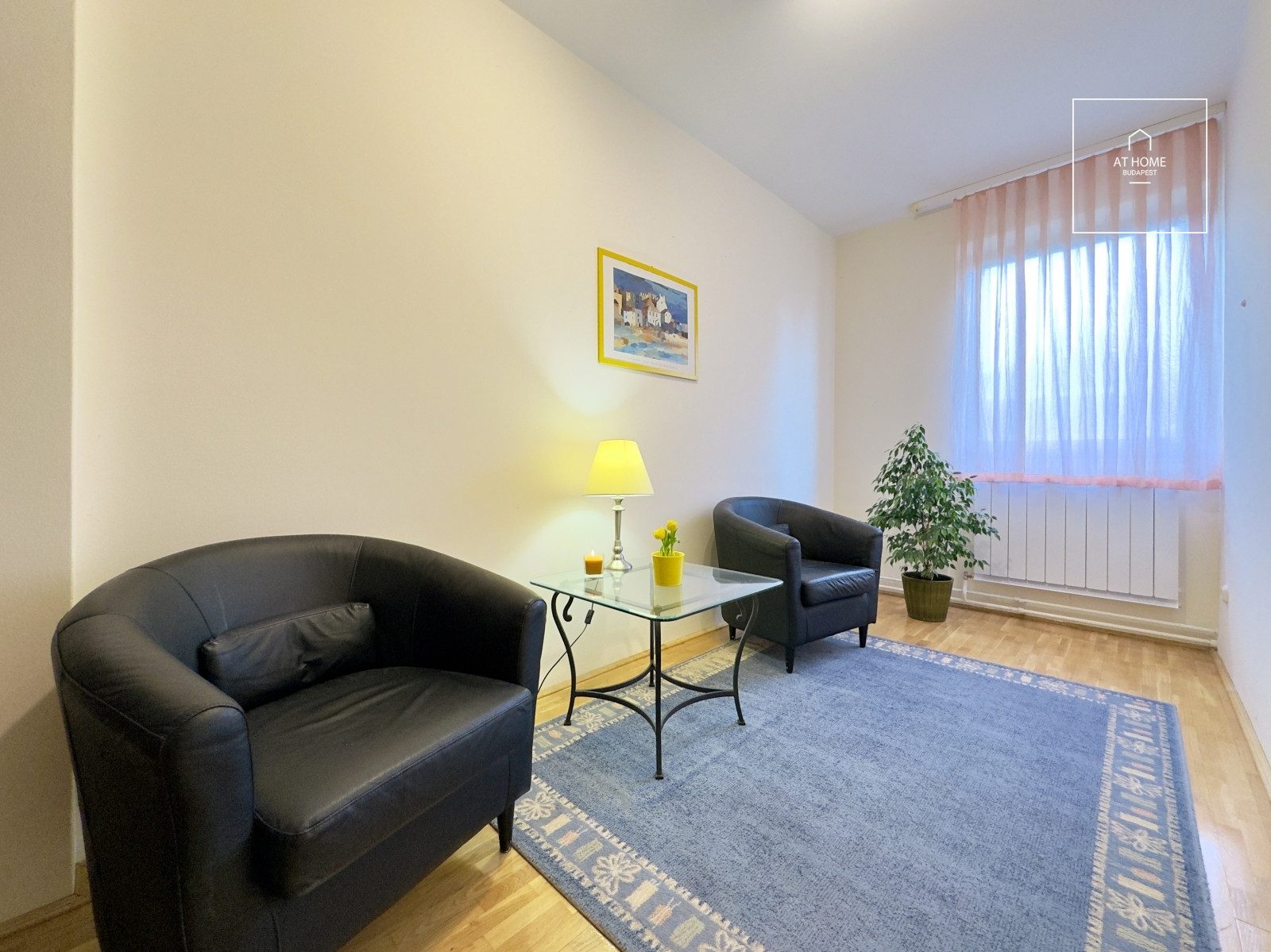 Spacious 100 sqm apartment with terrace and garage parking in Budapest’s 2nd district, Szemlőhegy
