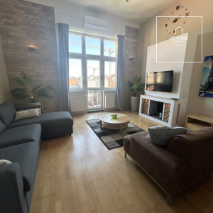 Sunny 63 m² apartment in the city center of Budapest’s District VI