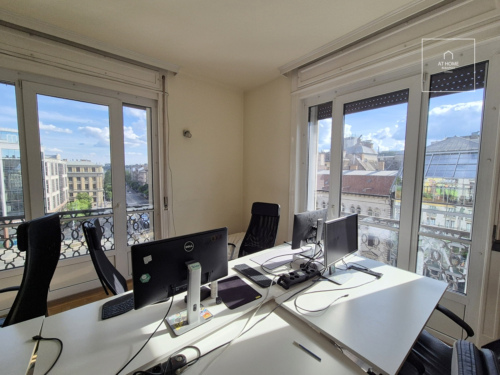 143 sqm panoramic downtown apartment in Budapest’s District VII