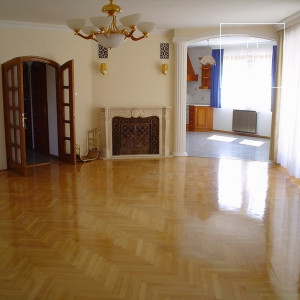 Négyszintes 280 nm-es ikerház saját kertrésszel a XII. kerületben, Kútvölgyben