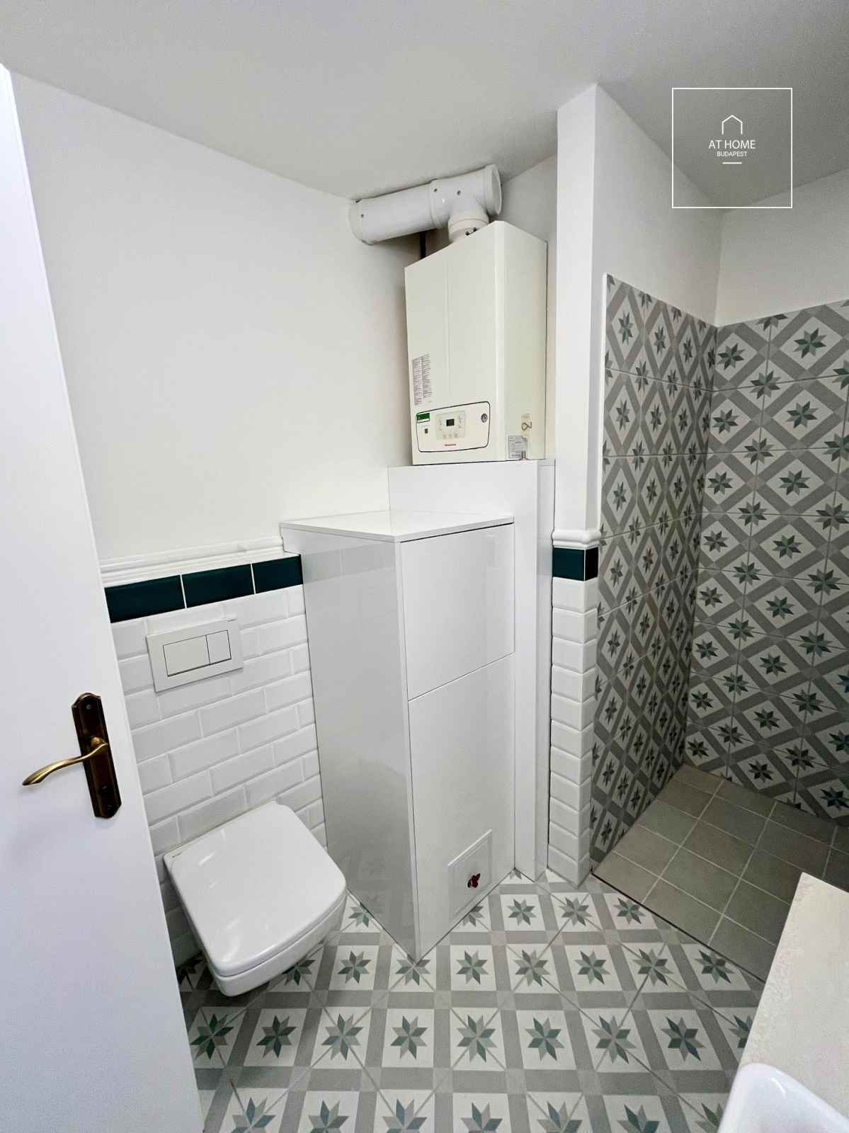Renovated 73 sqm apartment in Downtown Budapest