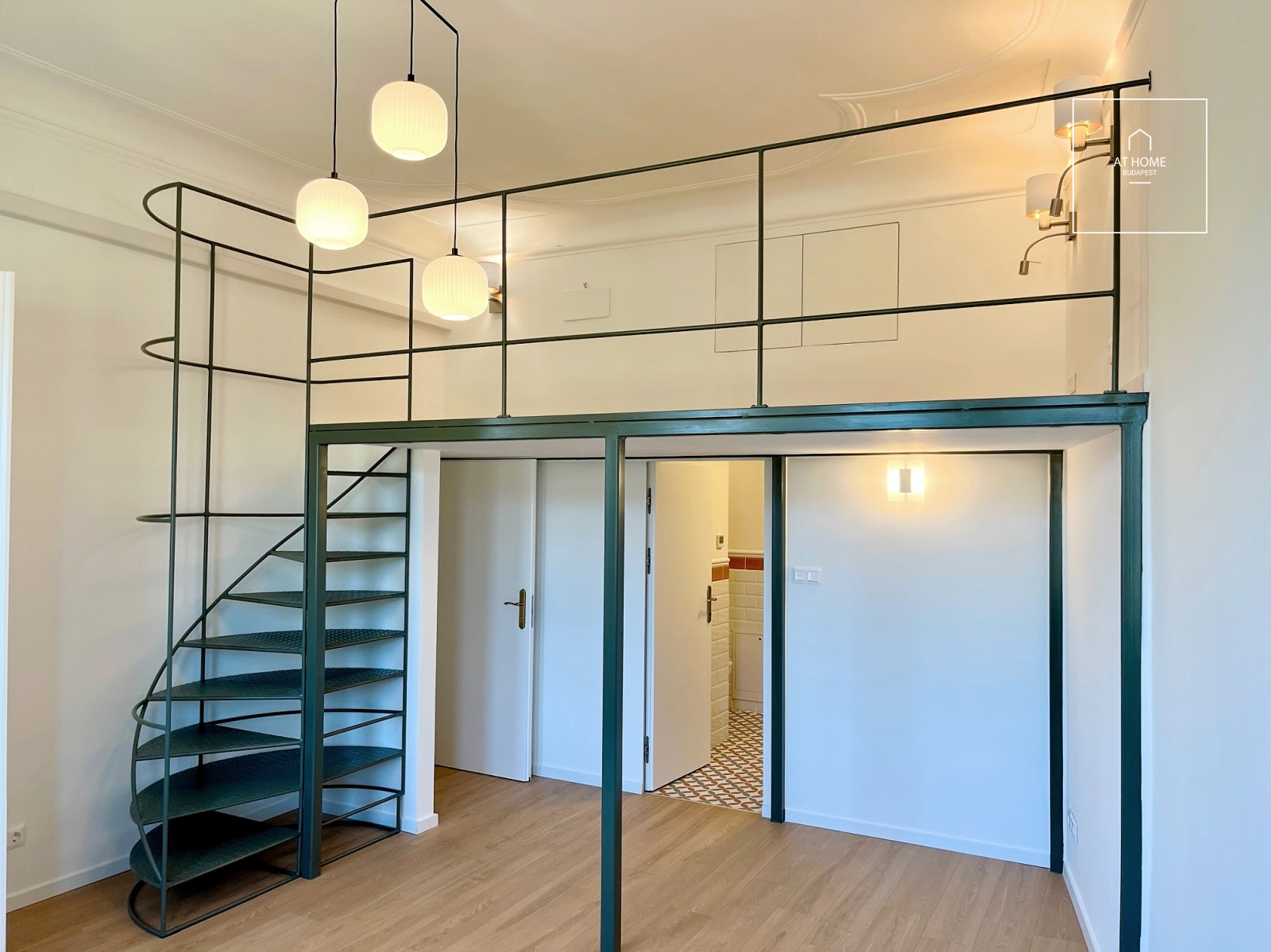 Renovated 73 sqm apartment in Downtown Budapest