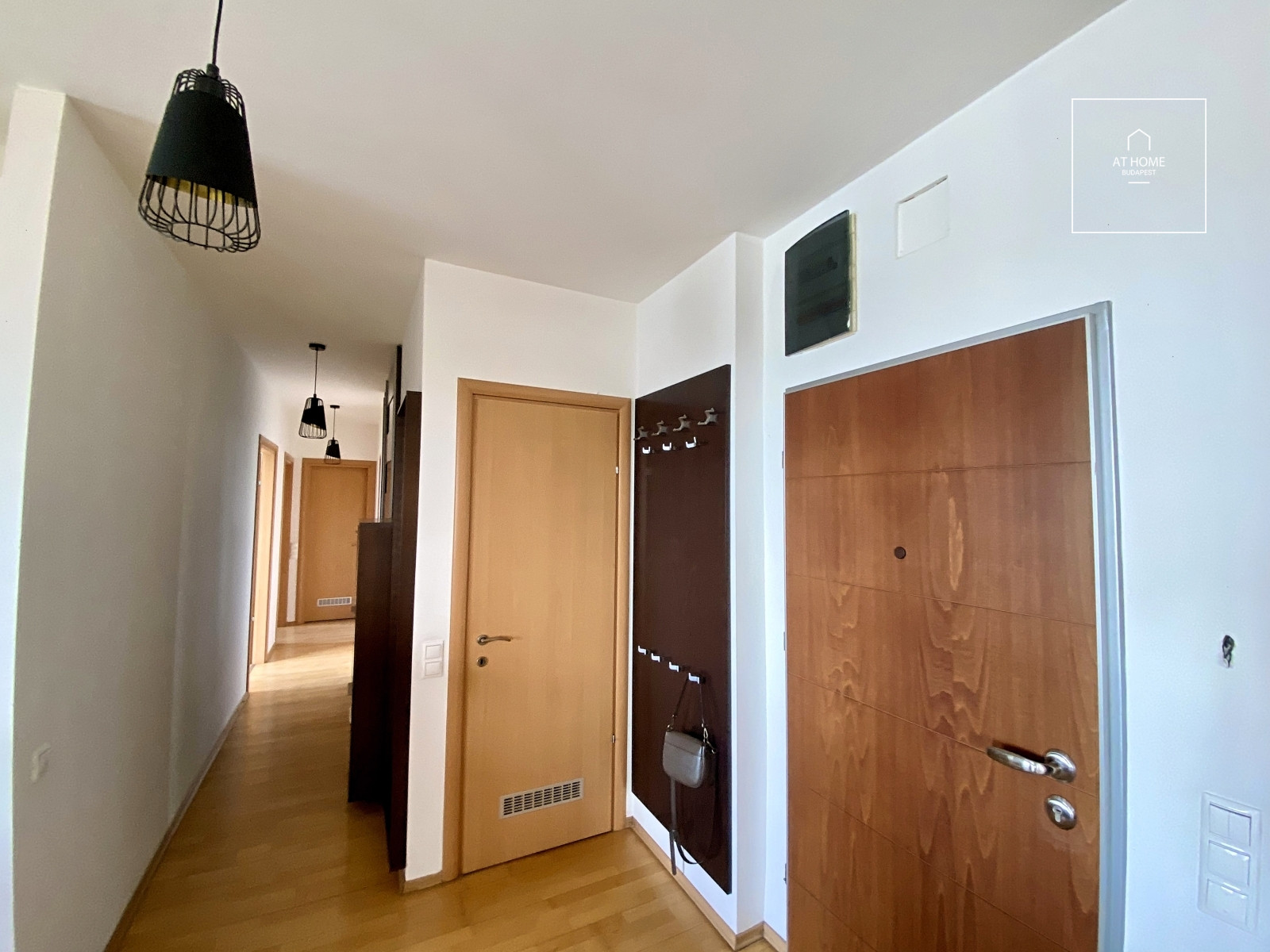 Two-bedroom apartment with Danube panorama and a 35 sqm terrace in the 13th district of Budapest