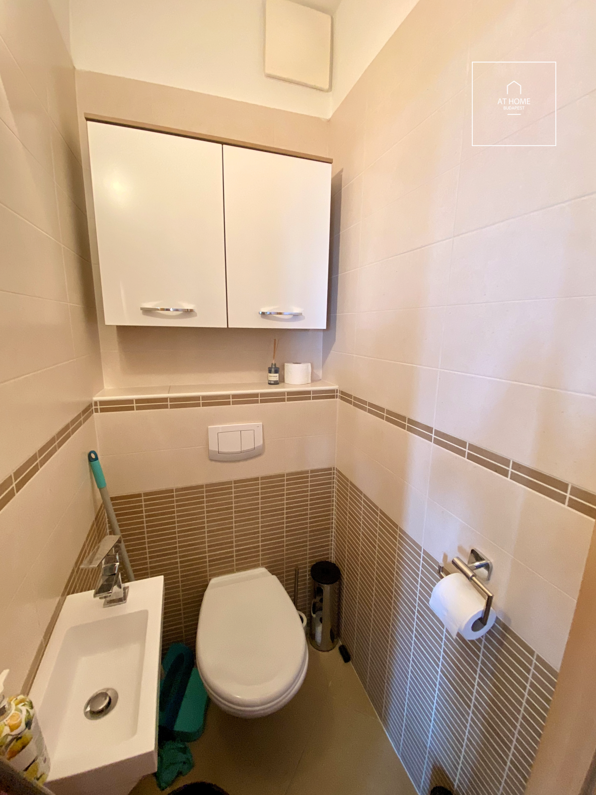 Two-bedroom apartment with Danube panorama and a 35 sqm terrace in the 13th district of Budapest