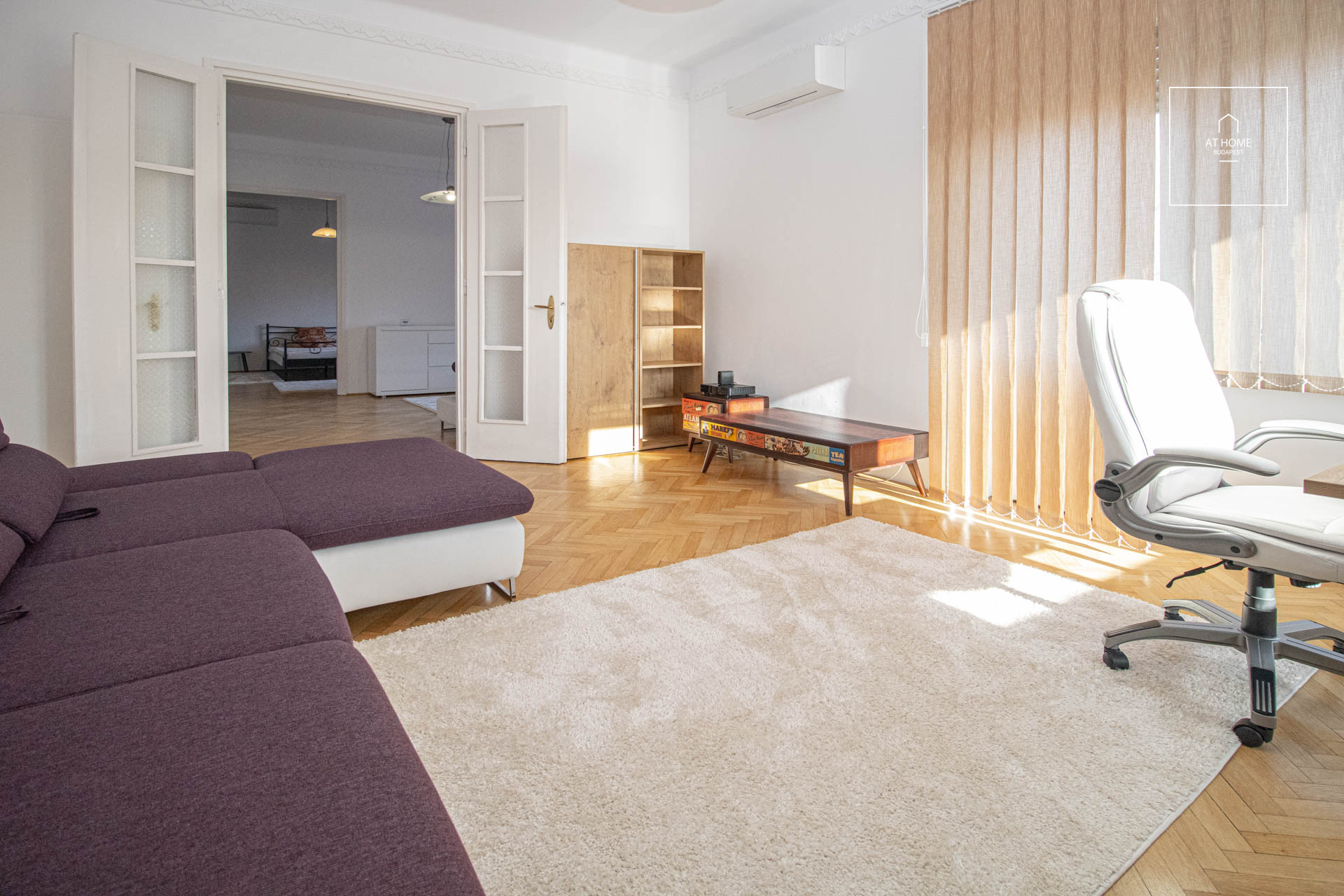 Renovated 3-bedroom apartment with terrace Budapest 2nd district Rózsadomb
