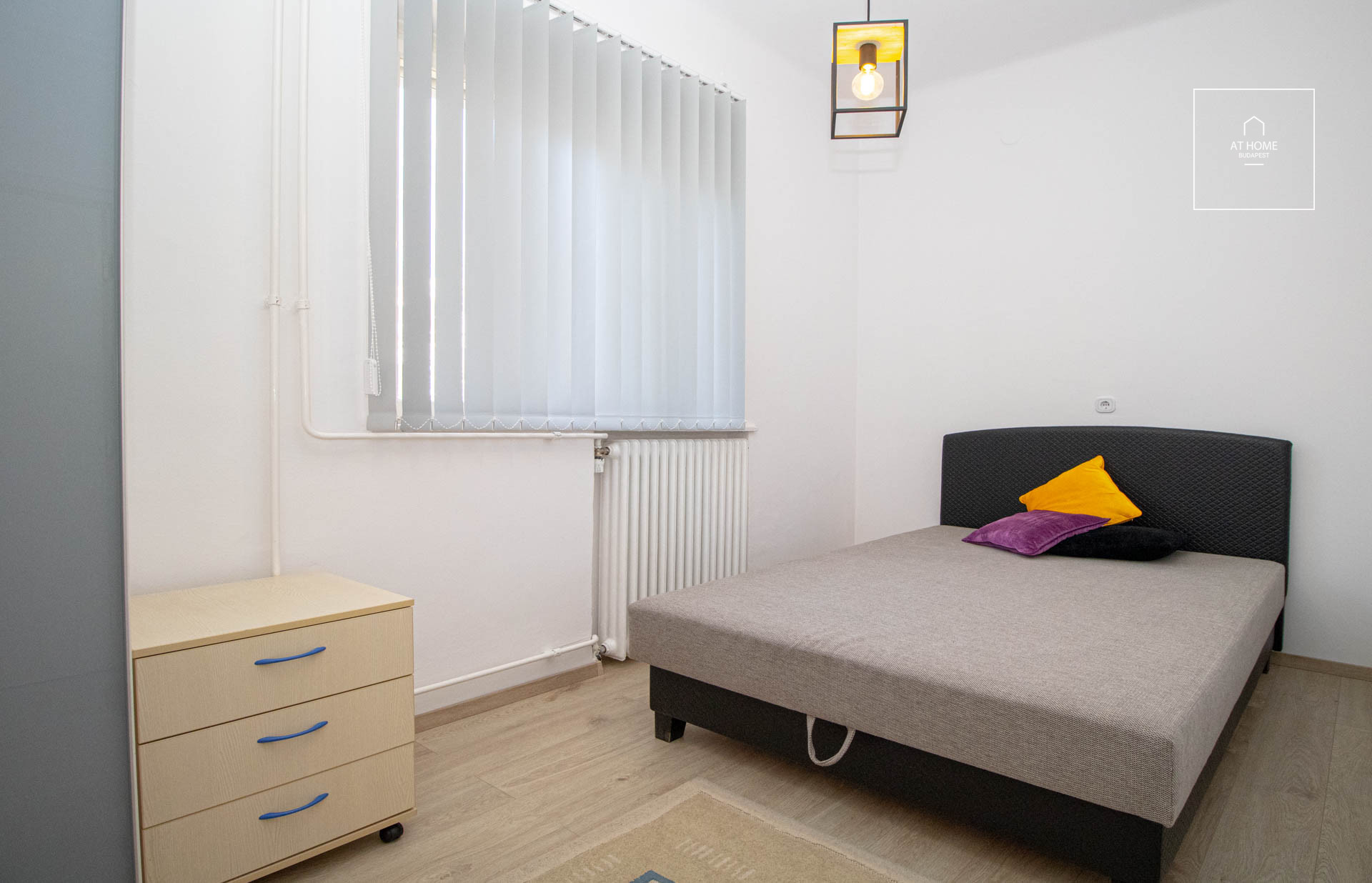 Renovated 3-bedroom apartment with terrace Budapest 2nd district Rózsadomb