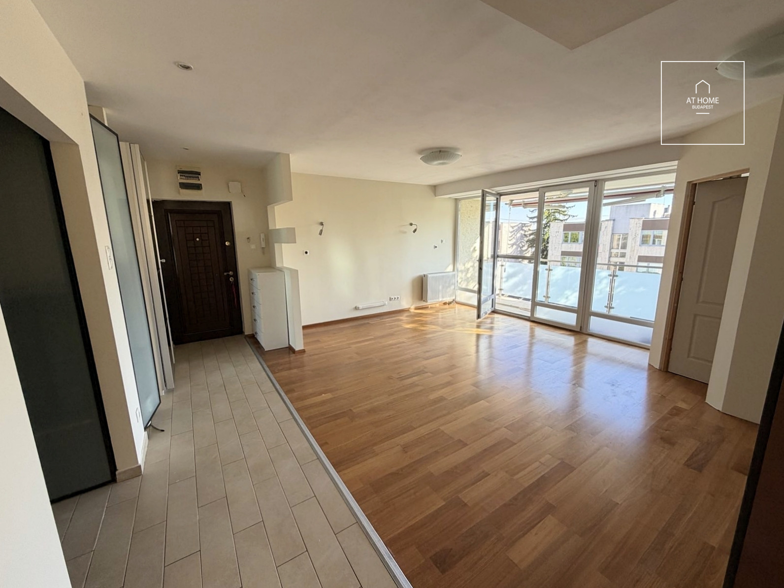 Renovated 81 sqm panoramic apartment with 2 bedrooms on Gellért Hill