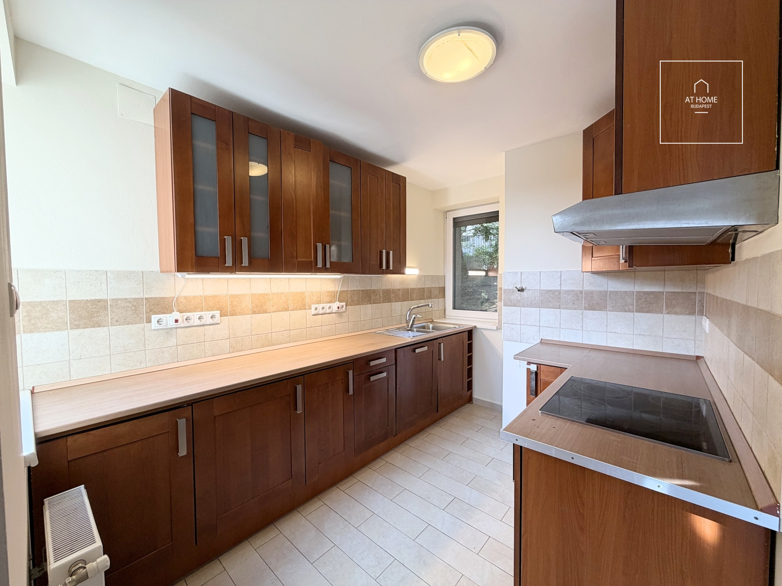 Renovated 81 sqm panoramic apartment with 2 bedrooms on Gellért Hill