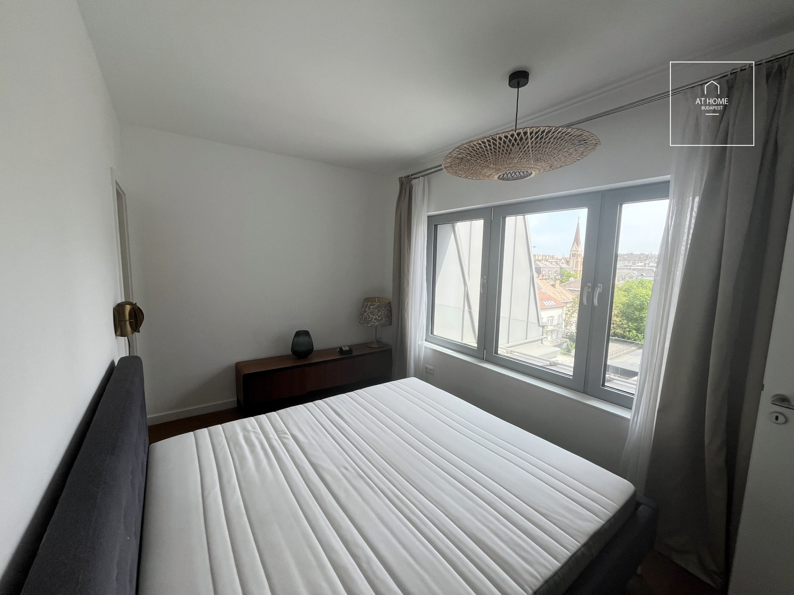 A newly built 2-bedroom apartment with a terrace is available for rent in District VI, Terézváros