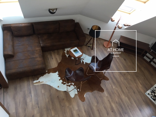 Two-bedroom penthouse apartment Budapest V. district Downtown