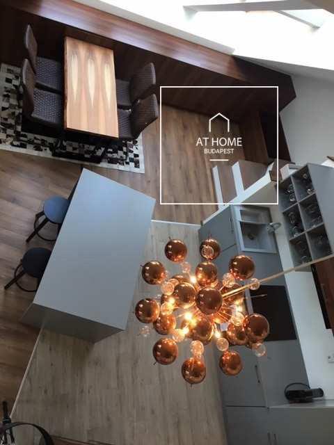 Two-bedroom penthouse apartment Budapest V. district Downtown