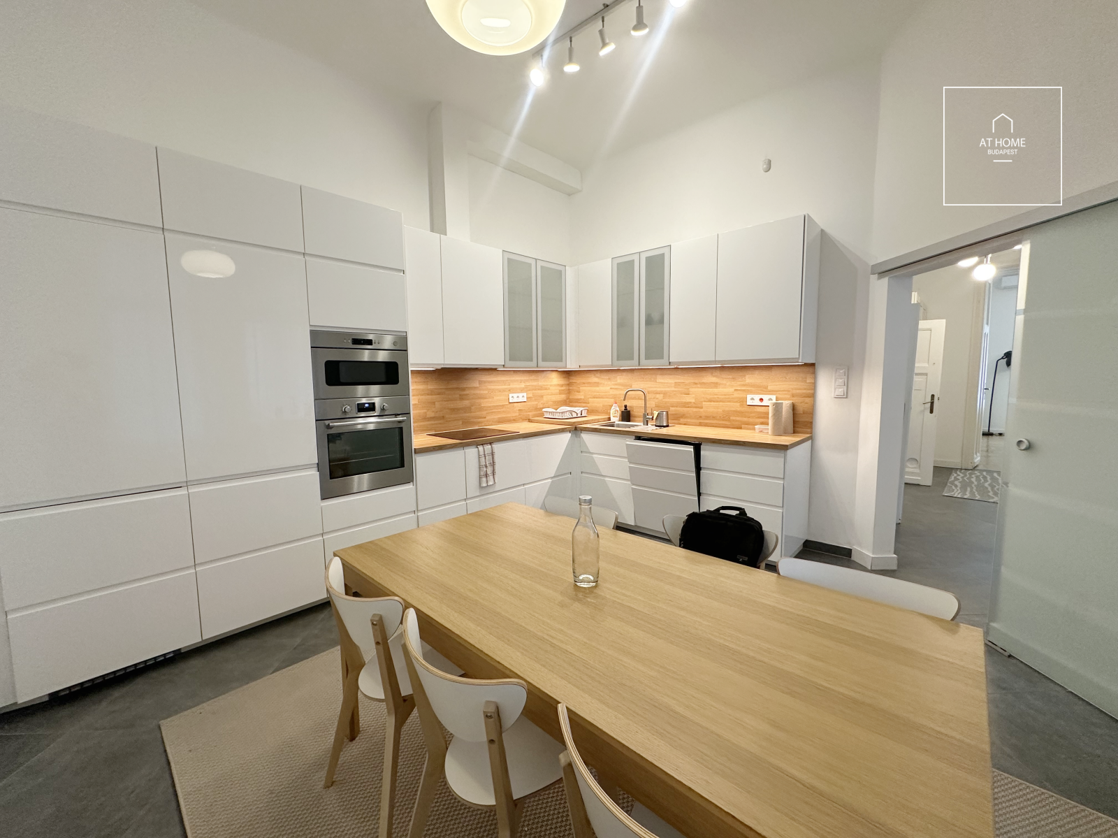 Felújított, modern lakás kiadó Budapest VI. kerület, Terézváros
