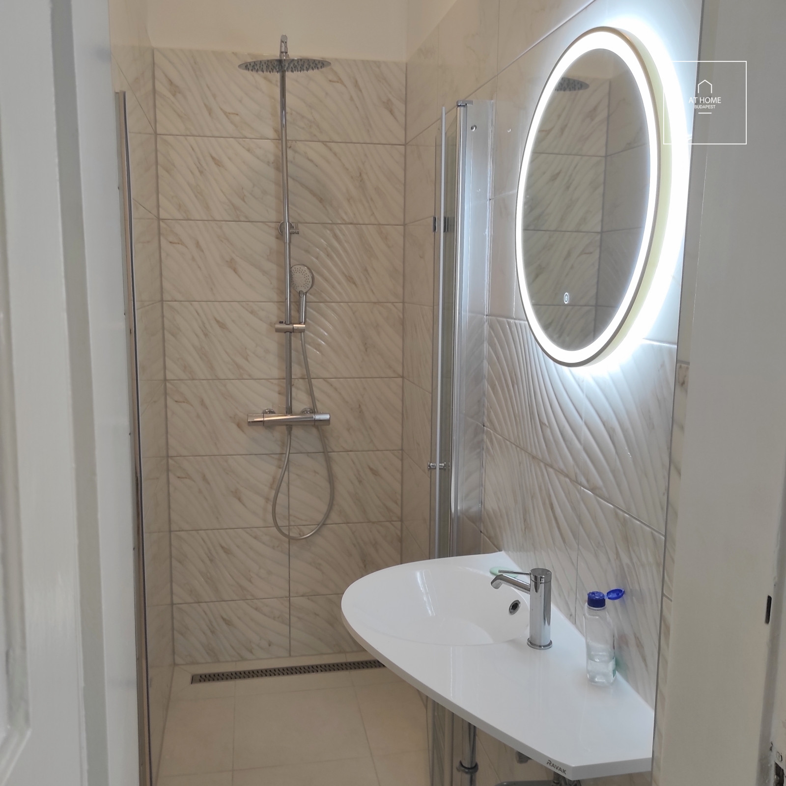 Renovated 2-Bedroom Apartment for Rent Near WestEnd