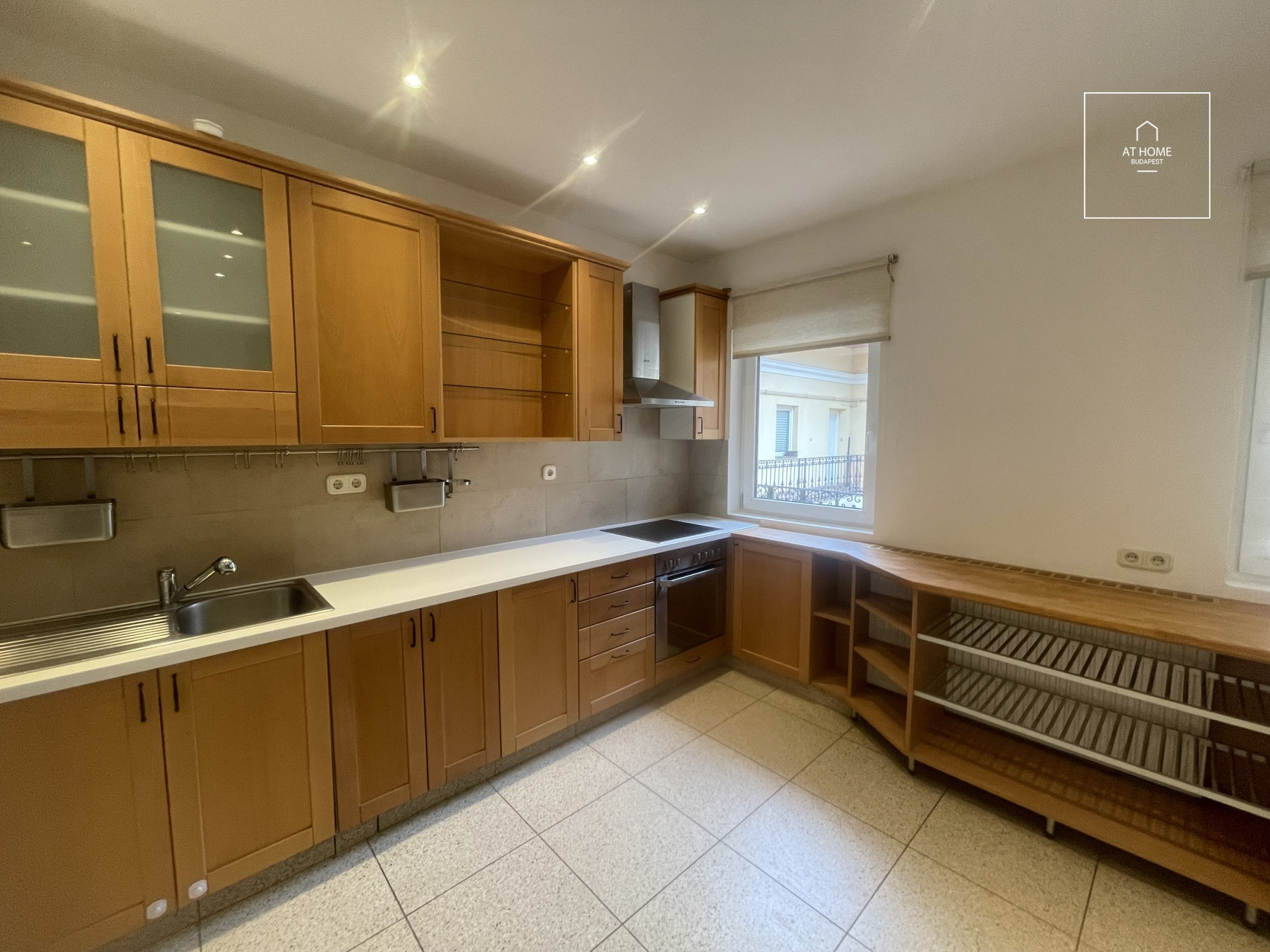 Penthouse 117 sqm duplex apartment for sale in Budapest V. district, Lipótváros