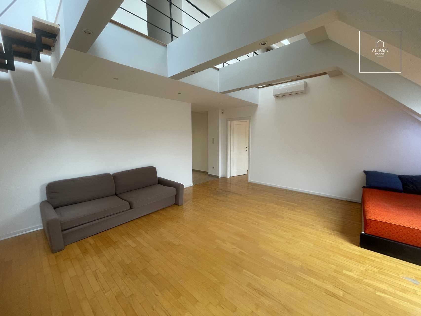 Penthouse 117 sqm duplex apartment for sale in Budapest V. district, Lipótváros