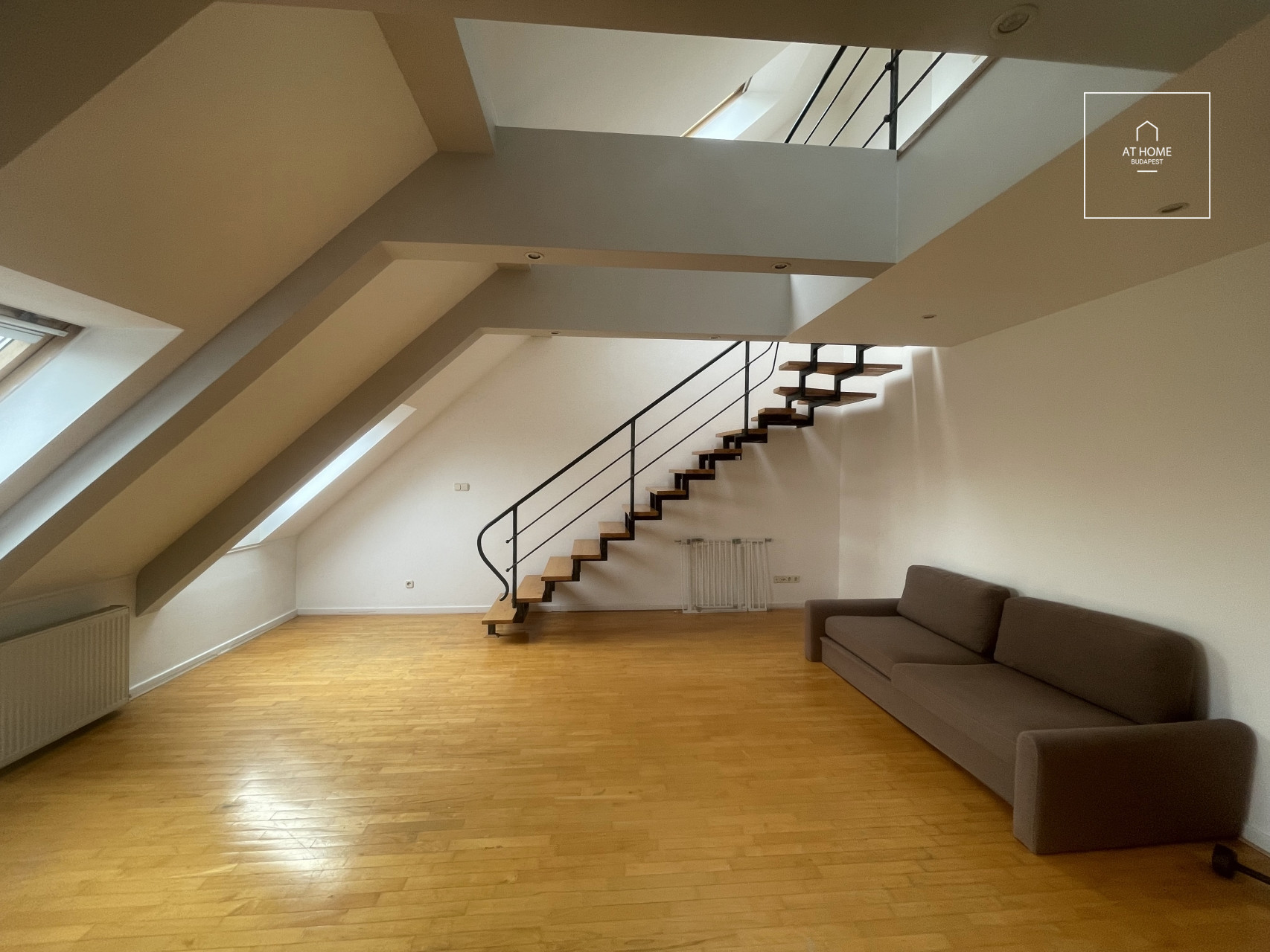 Penthouse 117 sqm duplex apartment for sale in Budapest V. district, Lipótváros