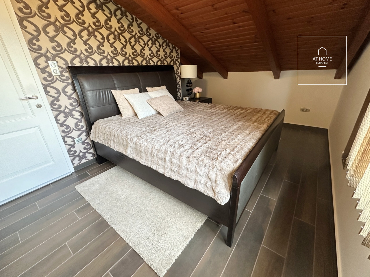 Exclusive penthouse for rent in Budapest III. district, Újlak