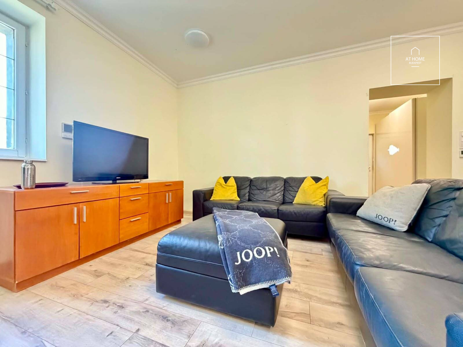 Refurbished 3-bedroom apartment for rent Budapest III. district, Remetehegy