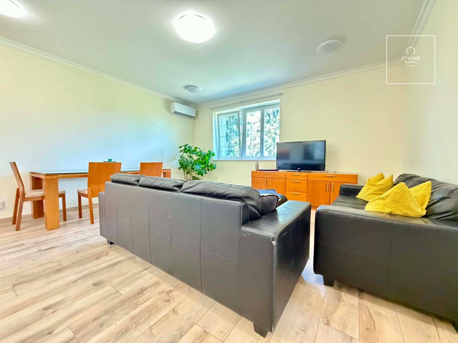 Refurbished 3-bedroom apartment for rent Budapest III. district, Remetehegy