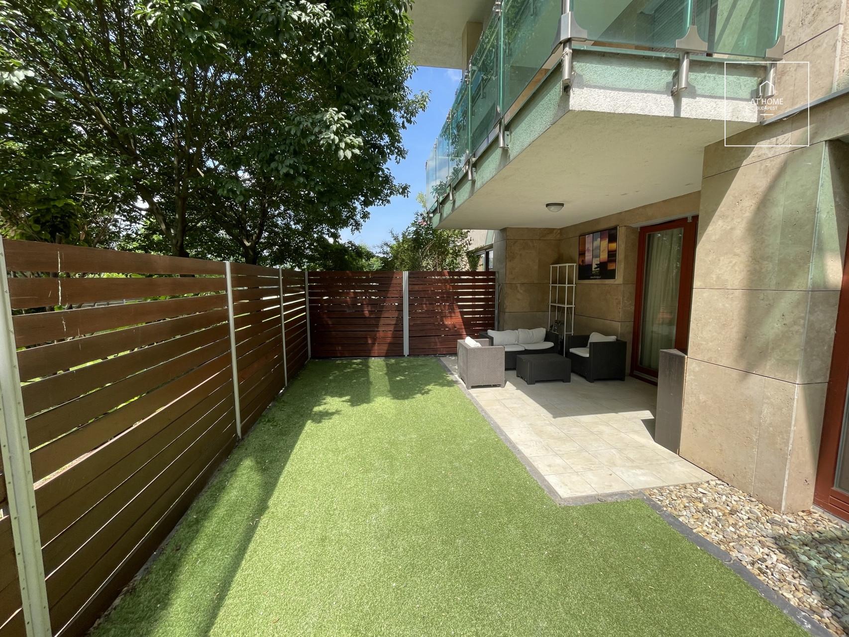 A two-bedroom apartment near the Danube is available for rent in the 13th district of Budapest, in Marina part.