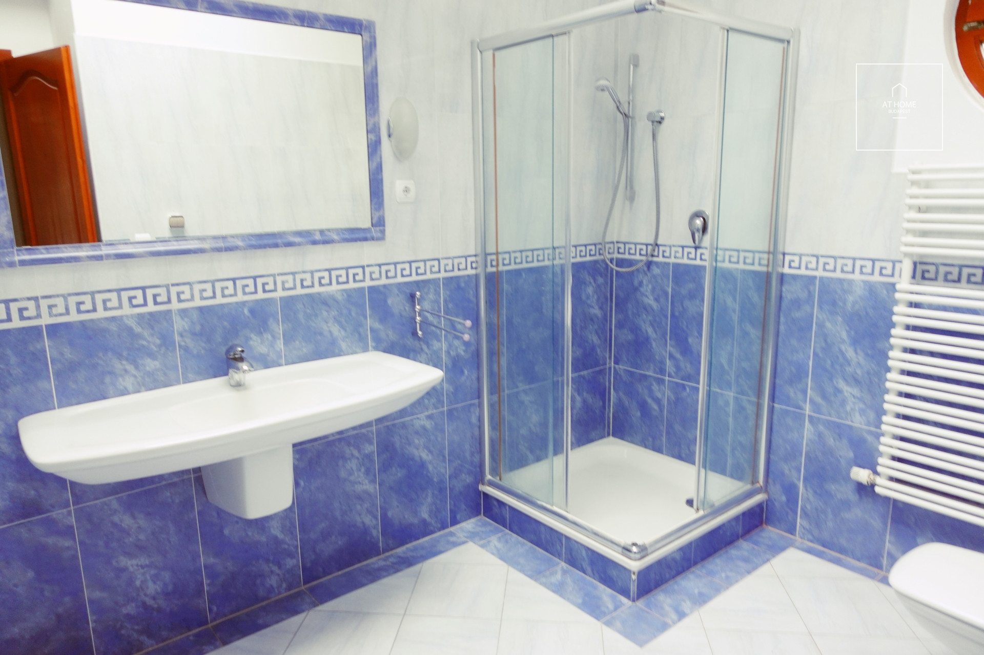 Elegant detached house for rent  II/A. district, Széphalom