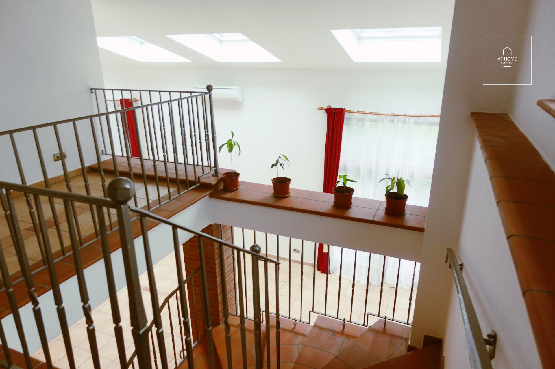 Elegant detached house for rent  II/A. district, Széphalom