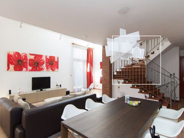 Elegant detached house for rent  II/A. district, Széphalom