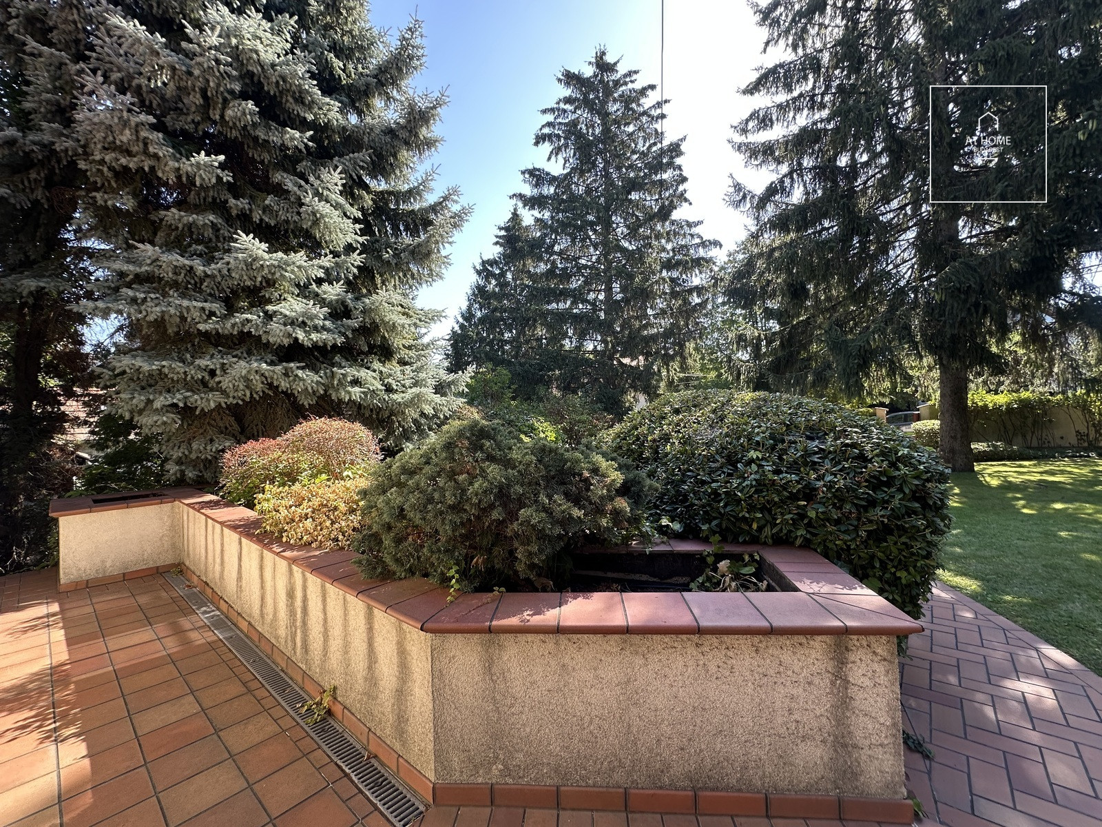 Elegant detached house for rent  II/A. district, Széphalom