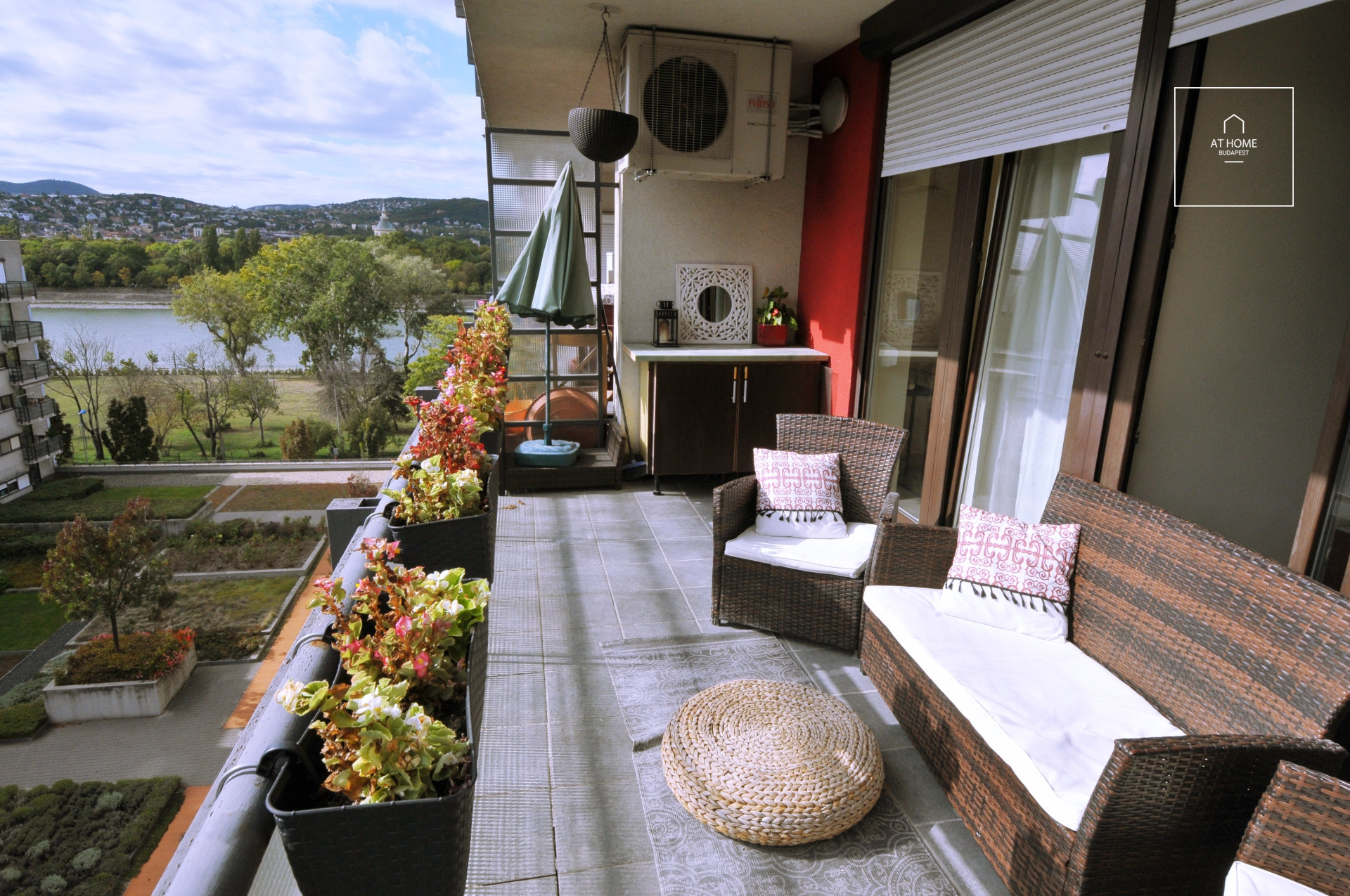 ELEGANT APARTMENT FOR SALE IN A RESINDENTIAL PARK-  XIII. DISTRICT, VIZAFOGÓ