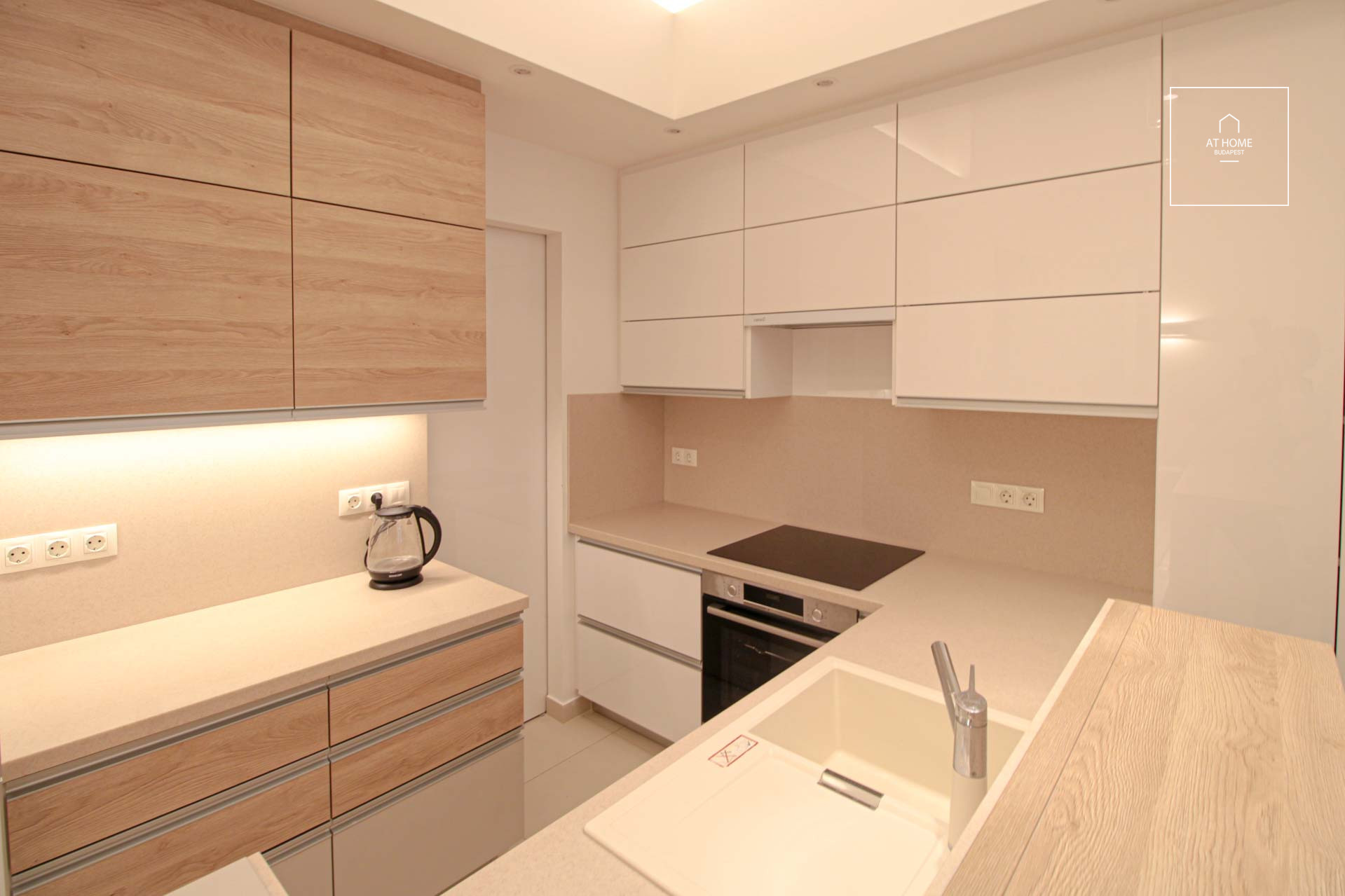 Newly refurbished apartment for rent in Lipótváros, Budapest V. district